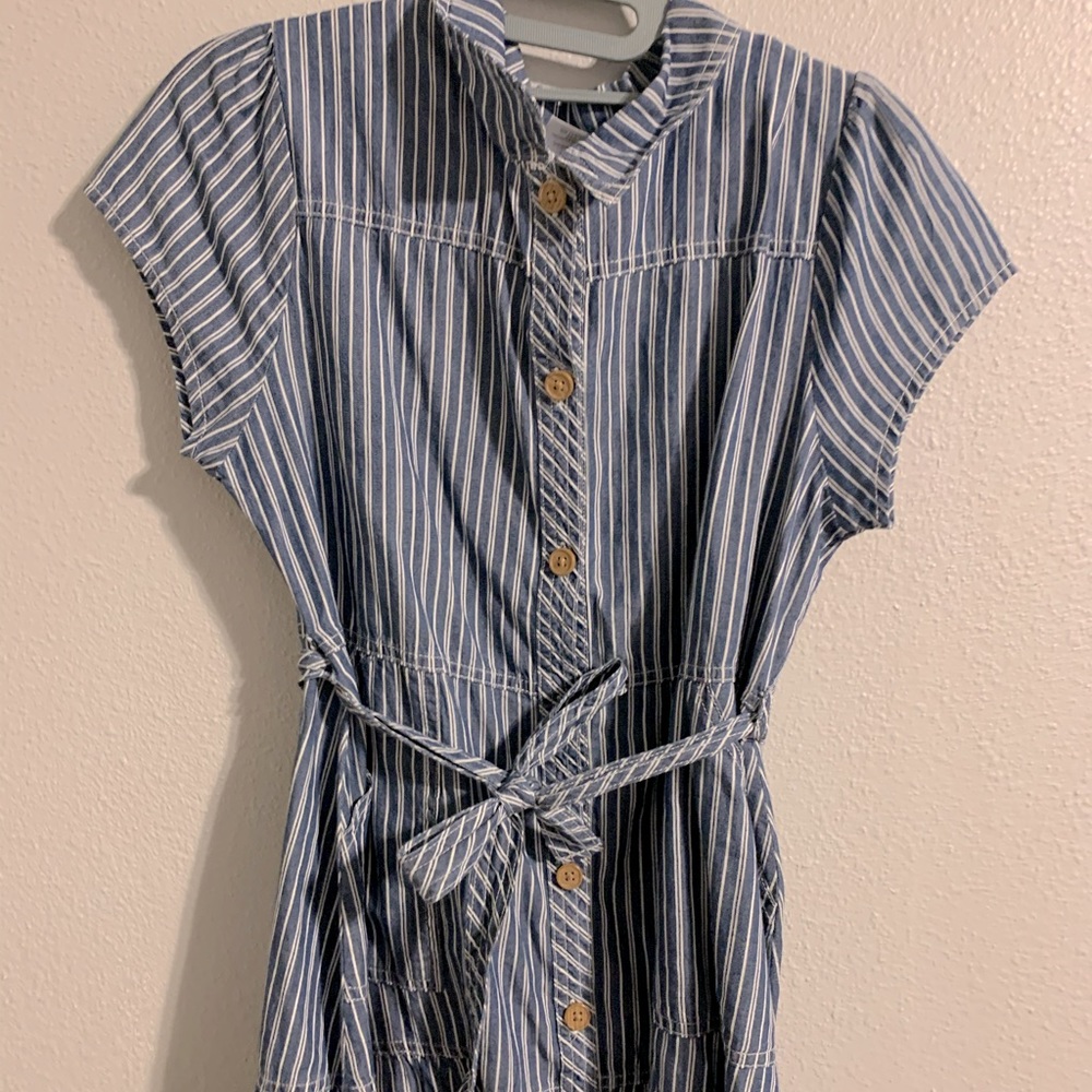 Beautiful dress size xL in kids fits me and I am size small:) in woman’s